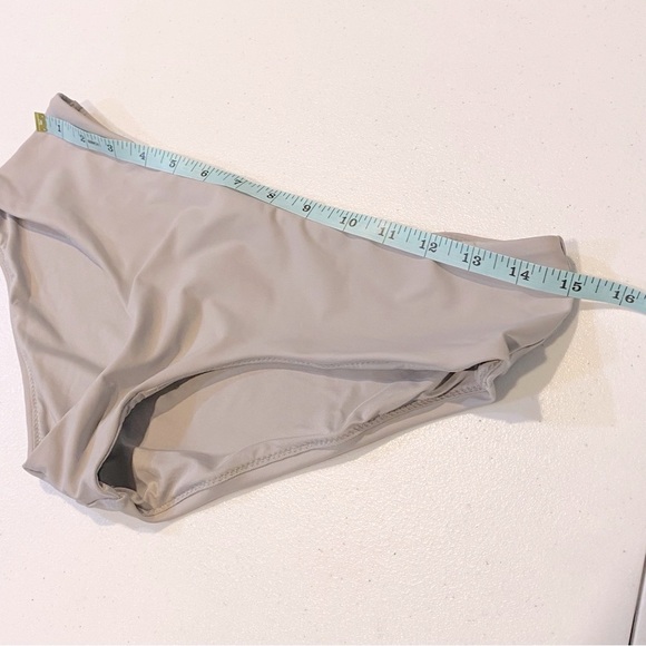 SKIMS Swim Bandeau Bikini Set Chrome - Picture 3 of 11